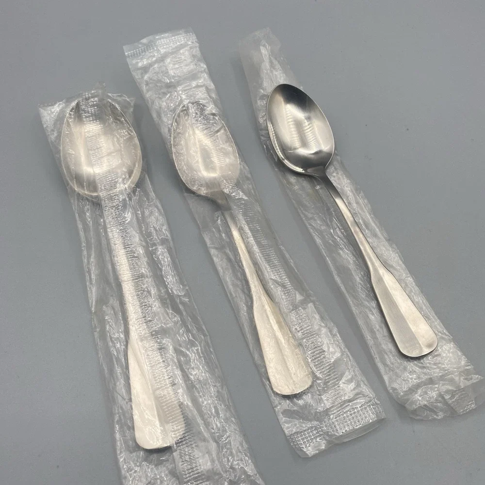 Oneida Colonial Artistry 2 Teaspoons 1 Place Spoon Stainless Flatware 3pcs